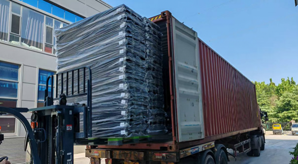 Plastic Cooling Pads Loading,1*40HQ, To UAE